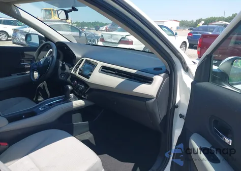 2021 Honda Hr-V 2Wd Lx from USA, damaged, VIN 3CZRU5H33MM706593